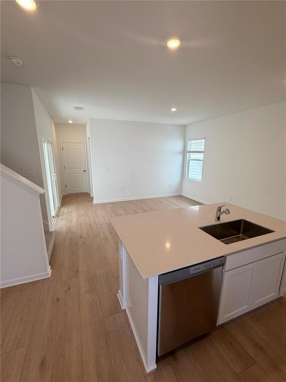 Foto del edificio - 5179 Loyalty Dr