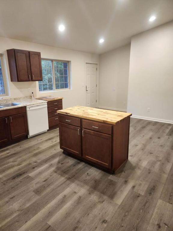 Foto del edificio - 3401 Quartz Creek Rd