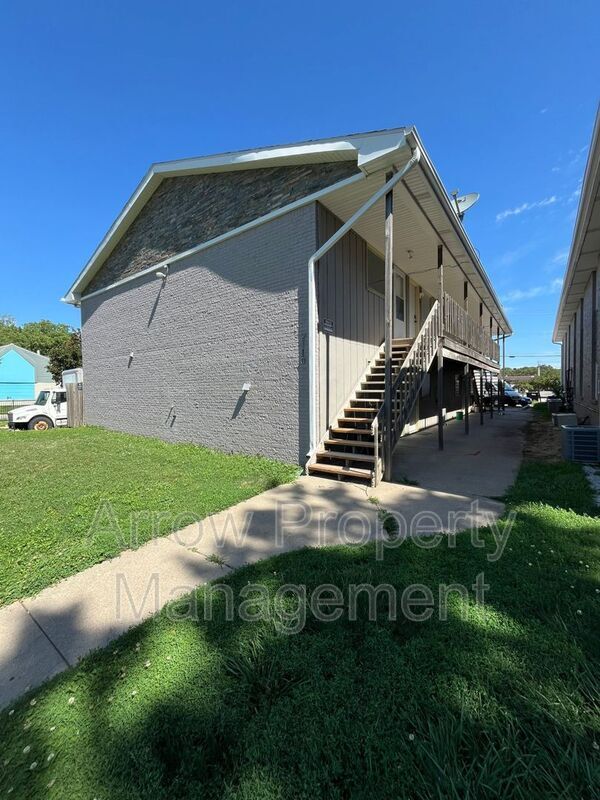 Foto del edificio - 2110 J St