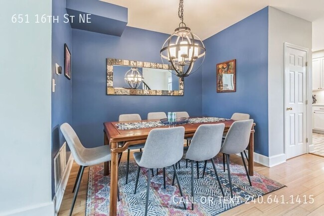 Foto del edificio - 651 16th St NE