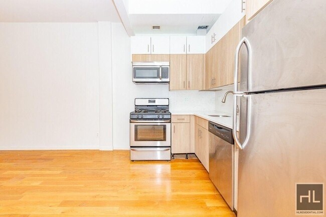 Foto del edificio - BUSHWICK AVENUE