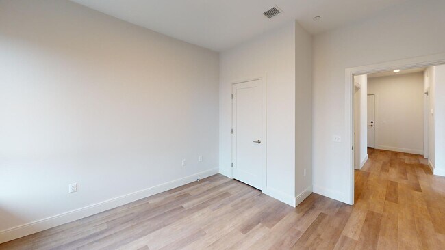 Building Photo - 959 Dorchester Ave
