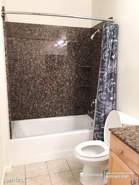 Building Photo - 3 br, 2 bath Condo - 88 N Jackson Ave #302 -