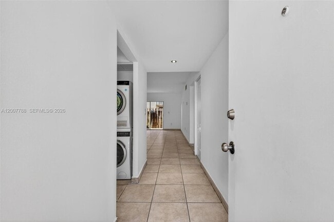 Foto del edificio - 240 NW 107th Ave