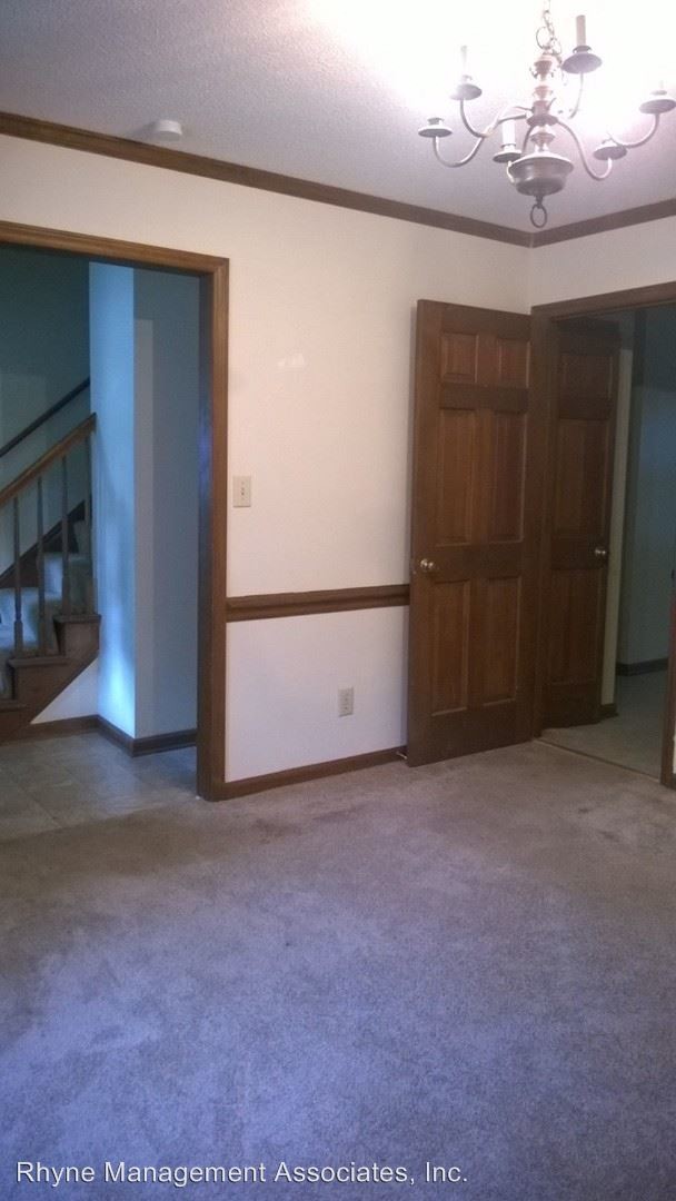 Building Photo - 3 br, 2.5 bath House - 100 Strawbridge Court