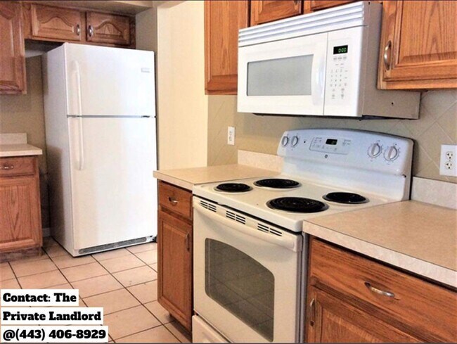 Foto del edificio - 8637 White Rose Dr