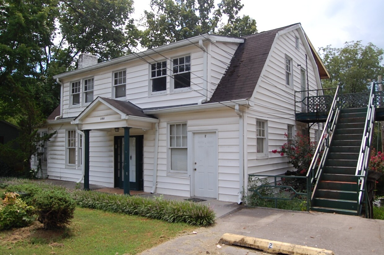 Building Photo - 146 S Jackson St