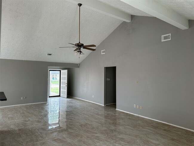 Building Photo - 14803 Wind Cave Ln