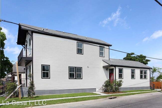 Building Photo - 3 br, 2 bath House - 3701 Willow Street