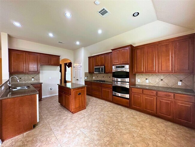 Foto del edificio - 9117 Laguna Woods Dr