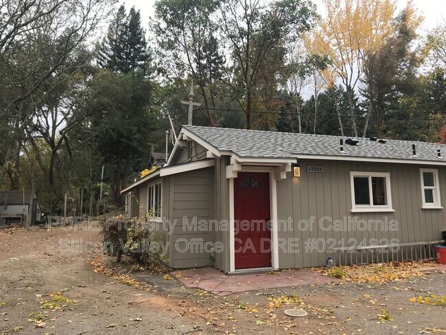 Foto del edificio - 17520 Old Summit Rd