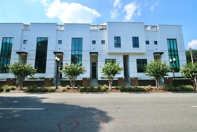Building Photo - 465 E South St
