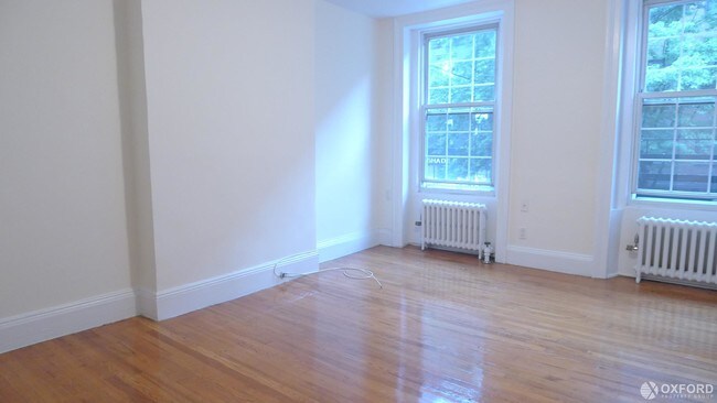 Building Photo - 226 East 59th Street