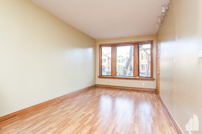 Building Photo - 1931 W Potomac Ave