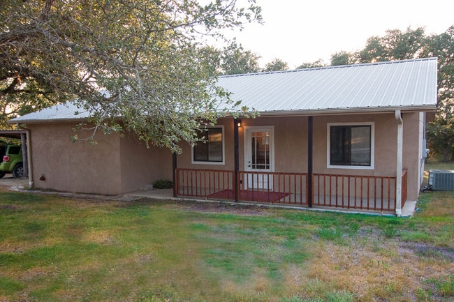 Building Photo - 701 Roland Ln