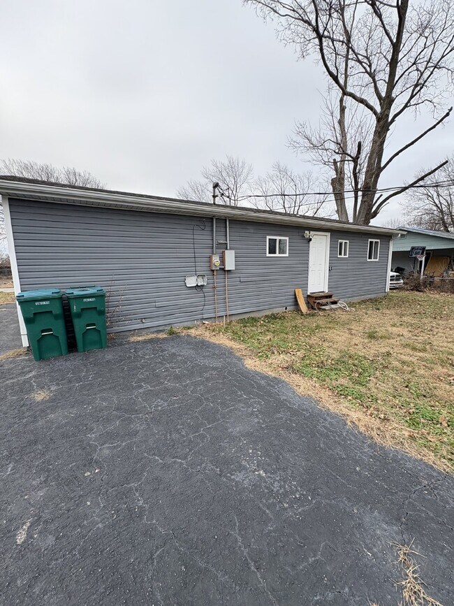 Foto del edificio - "3-Bedroom Retreat in Cahokia Heights – Co...