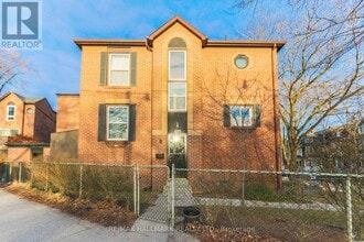Building Photo - 451 Broadview Ave