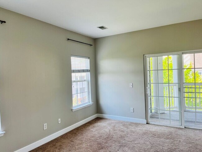Foto del edificio - 7235 Althorp Way T-11
