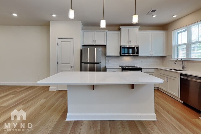 Foto del edificio - 1546 Cedar Tree Dr