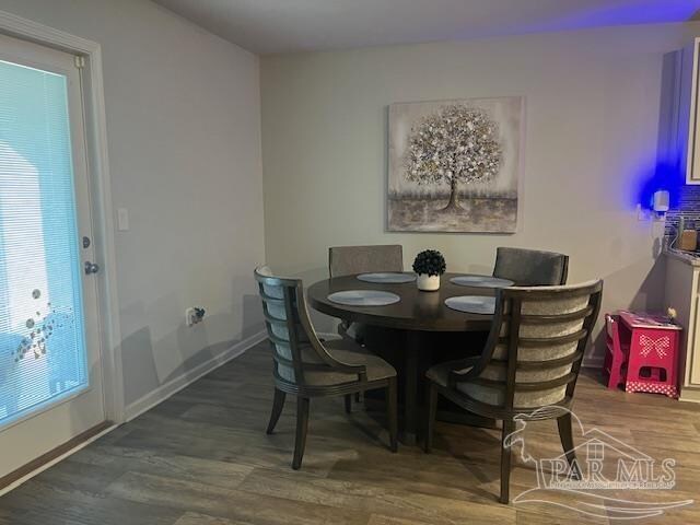 Foto del edificio - 7486 Oak Lake Blvd