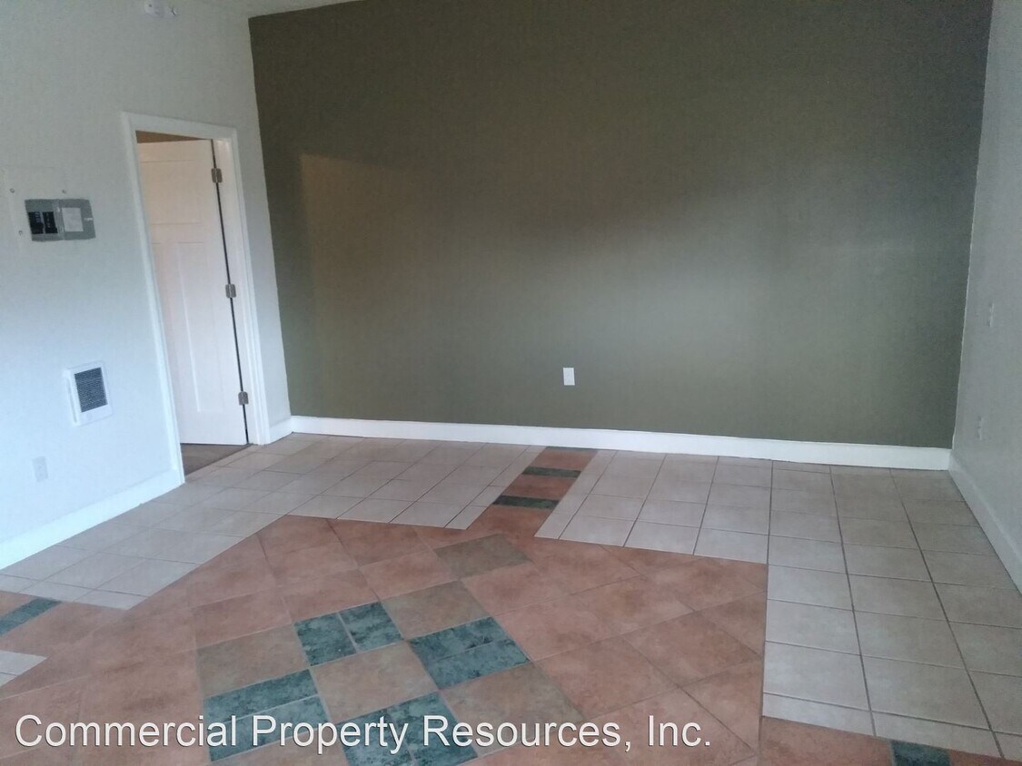 Foto principal - 8625 Grand Ronde Rd