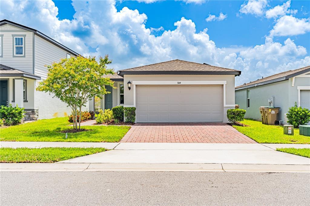 Foto principal - 844 Rivers Crossing St
