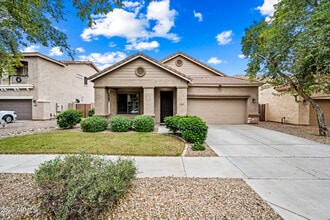 Building Photo - 4231 E Marshall Ave