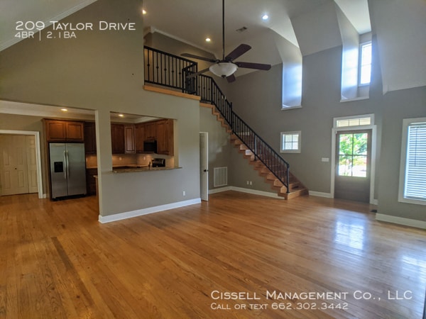 Building Photo - 209 Taylor Drive