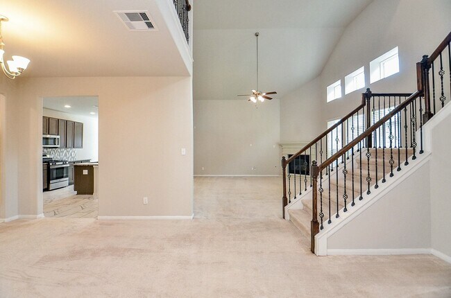 Foto del edificio - 5443 Grand View Dr