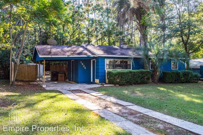 Building Photo - 3 br, 1 bath House - 1925 Karen Lane