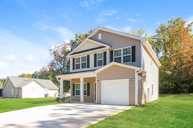 Building Photo - 9724 Trinity Rd, Charlotte, NC