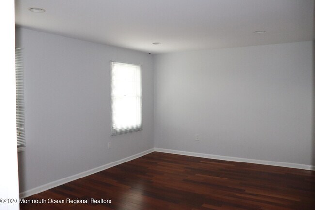 Building Photo - 10 Minturn Rd
