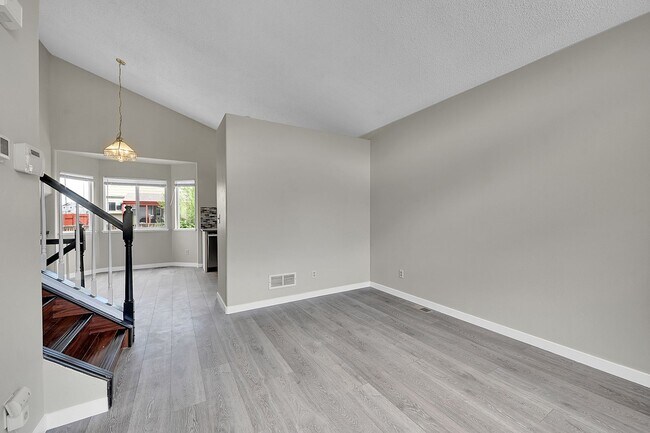 Foto del edificio - 7732 Middle Bay Way