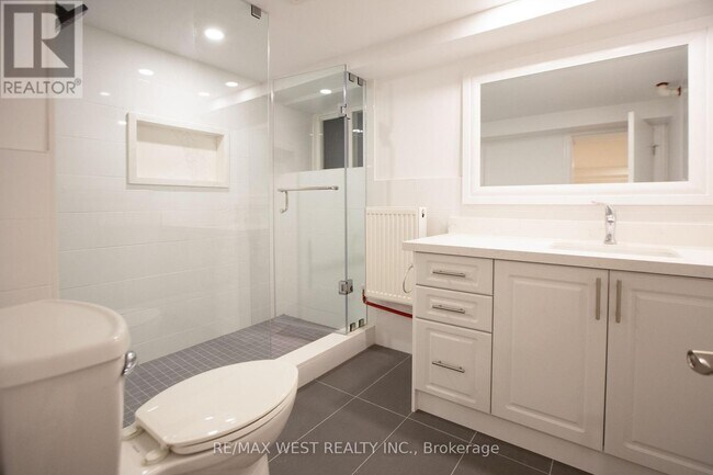 Photo du bâtiment - 16 Maynard Ave