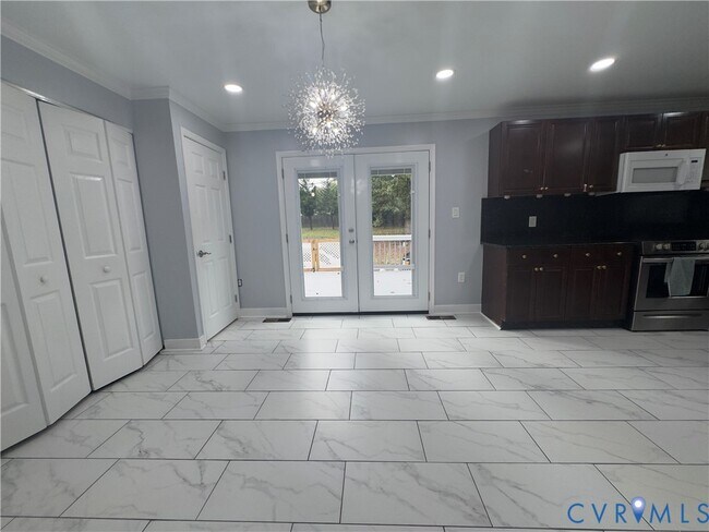 Foto del edificio - 10330 W Providence Rd