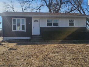 Building Photo - 3119 W 67th St