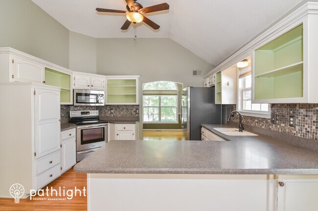 Building Photo - 17701 E 36th St Ct S, Independence, MO, 64055