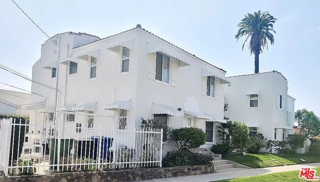 Foto del edificio - 4770 Edgewood Pl