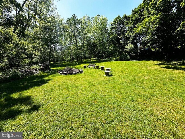 Building Photo - 130 Game Farm Rd