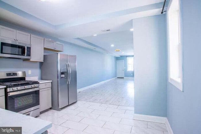 Foto del edificio - 4013 Edmondson Ave