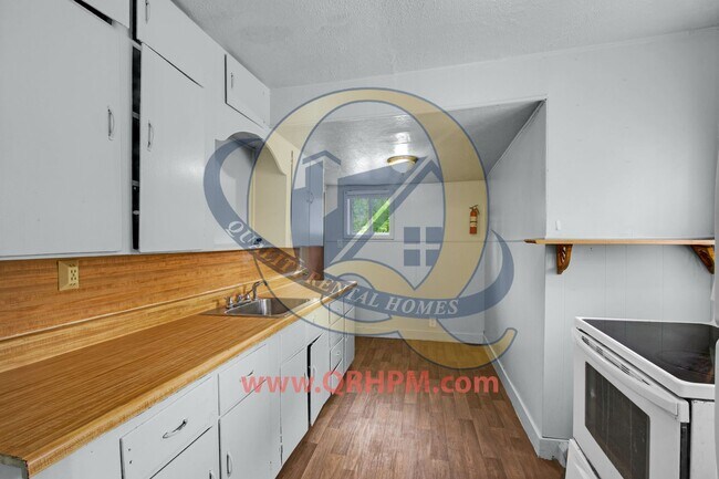 Foto del edificio - Available Now! 2 beds with Garage!