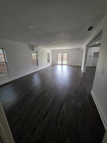 Building Photo - 4201 Glenhaven Dr