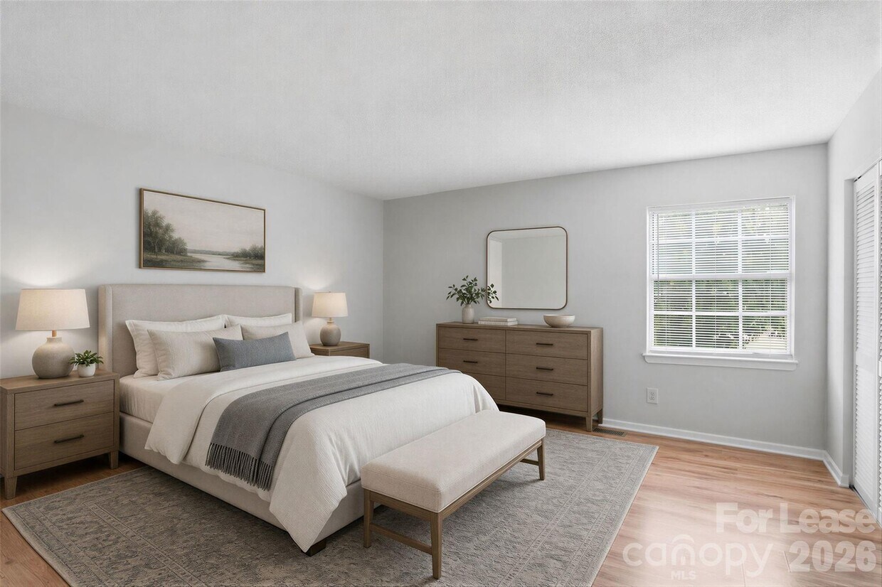 Foto del edificio - 8846 Hunter Ridge Dr