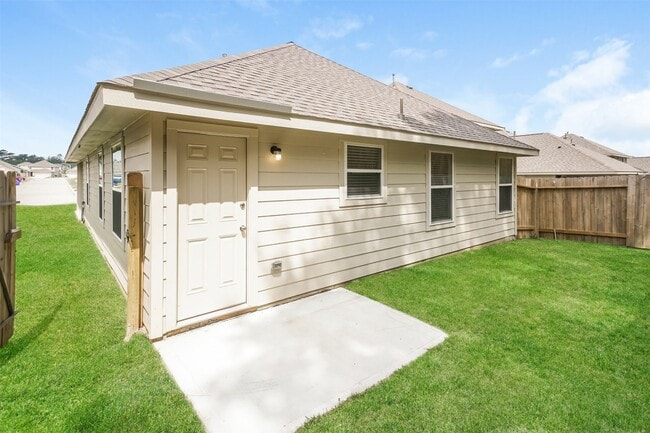 Foto del edificio - 14056 Lahontan Dr