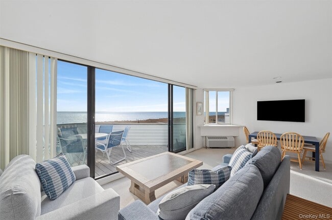 Building Photo - 259 Dune Rd