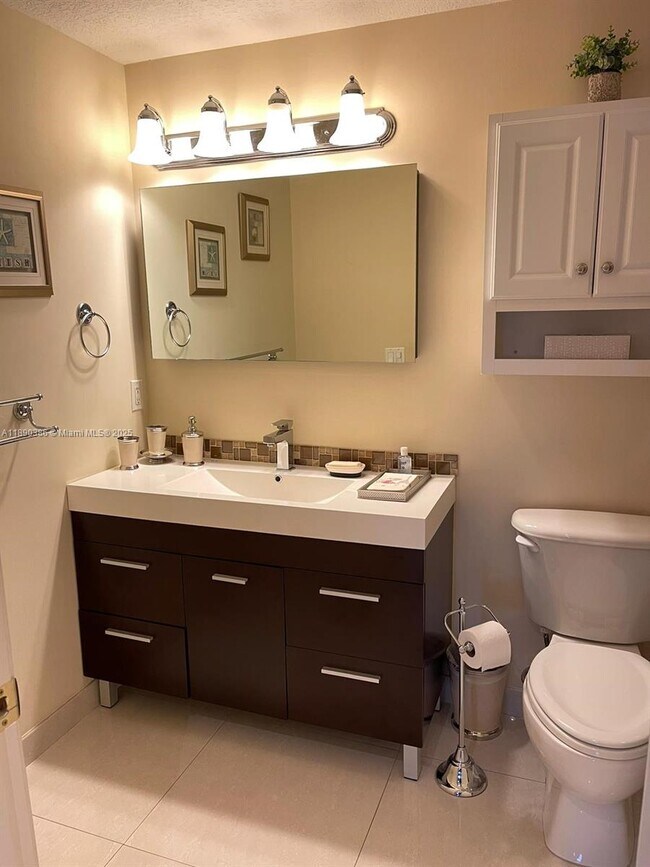 Foto del edificio - 3500 Coral Wy