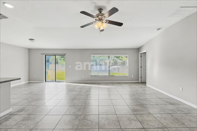 Building Photo - 10132 Carloway Hills Dr