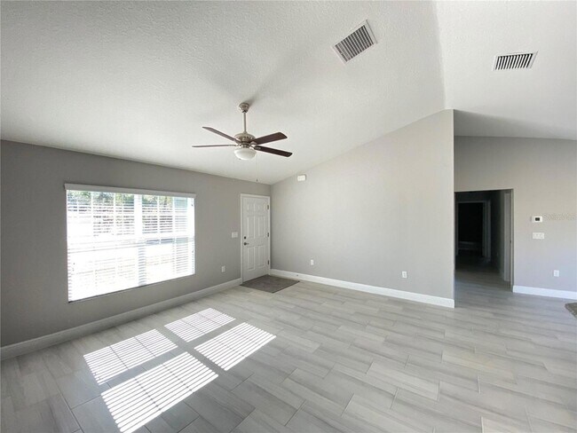 Building Photo - 2649 SW 152nd Ln