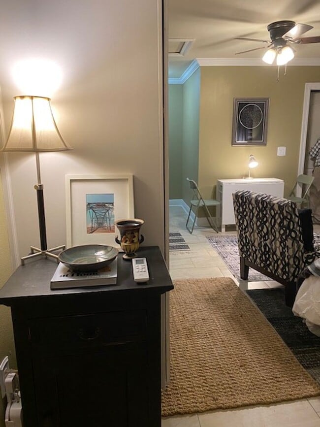 Photo - Kings Drive Apartment