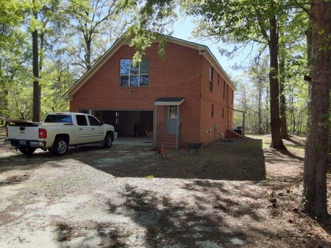 Foto del edificio - 1044 Harmony Rd